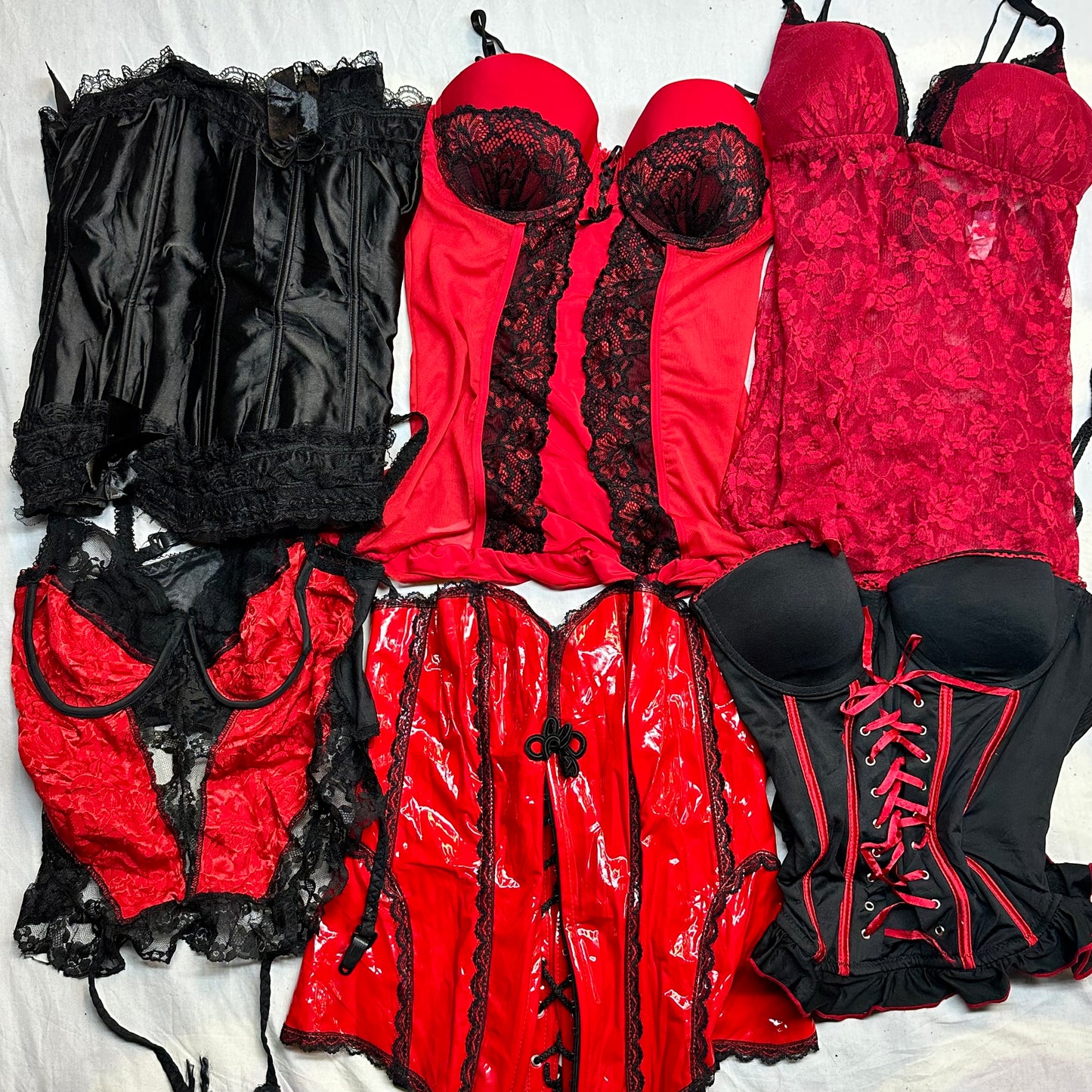 VAMPY/ ROMANTIC GOTH MIX (GRADE A) 12PC
