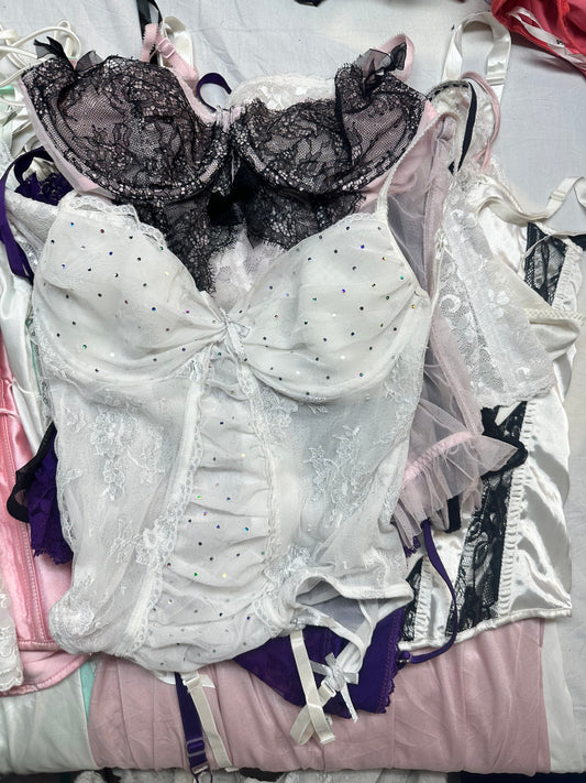 10 PC COQUETTE / SOFT CAMI + CORSET MIX